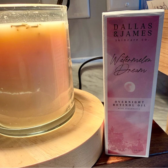 DALLAS & JAMES Skincare Watermelon Beam Retinol Oil - Picture 5 of 8